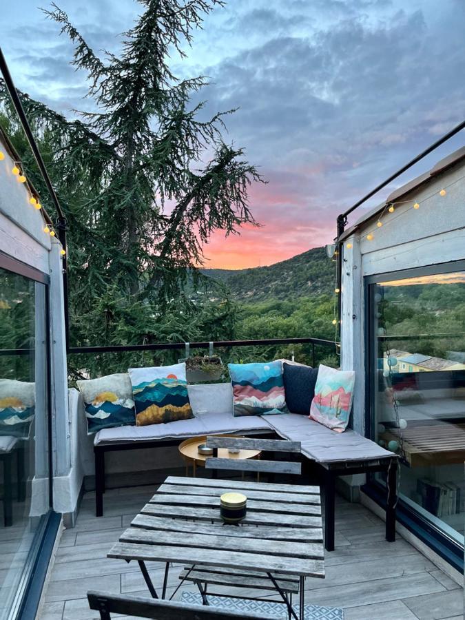 Appartement Sur Les Toits, Tres Jolie Vue Provence 그뢰오레방 외부 사진